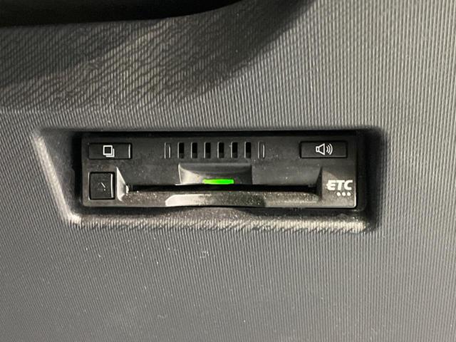 アクア Ｓスタイルブラック　禁煙車　純正ナビ　バックカメラ　Ｂｌｕｅｔｏｏｔｈ　フルセグ　ＥＴＣ　ドライブレコーダー　レーンキープアシスト　スマートキー　コーナーセンサー　オートマチックハイビーム　オートエアコン　ドアバイザー（6枚目）