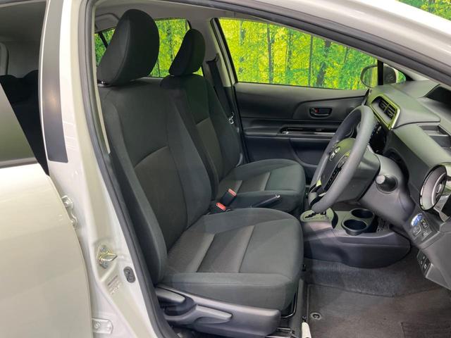 アクア Ｓスタイルブラック　禁煙車　純正ナビ　バックカメラ　Ｂｌｕｅｔｏｏｔｈ　フルセグ　ＥＴＣ　ドライブレコーダー　レーンキープアシスト　スマートキー　コーナーセンサー　オートマチックハイビーム　オートエアコン　ドアバイザー（8枚目）