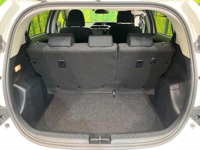 アクア Ｓスタイルブラック　禁煙車　純正ナビ　バックカメラ　Ｂｌｕｅｔｏｏｔｈ　フルセグ　ＥＴＣ　ドライブレコーダー　レーンキープアシスト　スマートキー　コーナーセンサー　オートマチックハイビーム　オートエアコン　ドアバイザー（10枚目）