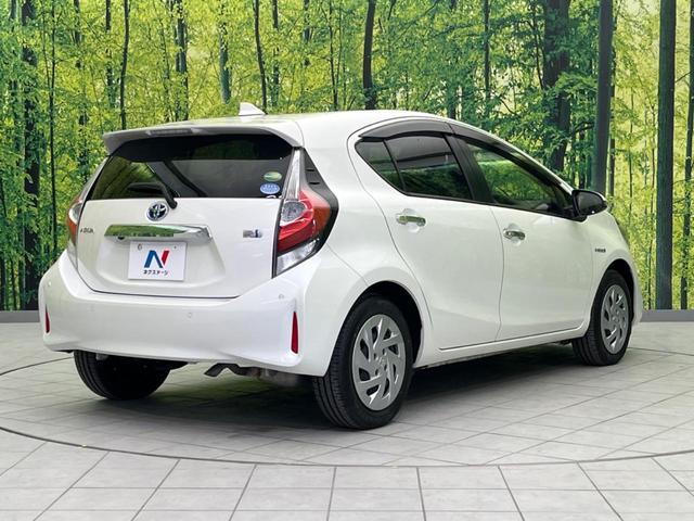 アクア Ｓスタイルブラック　禁煙車　純正ナビ　バックカメラ　Ｂｌｕｅｔｏｏｔｈ　フルセグ　ＥＴＣ　ドライブレコーダー　レーンキープアシスト　スマートキー　コーナーセンサー　オートマチックハイビーム　オートエアコン　ドアバイザー（17枚目）