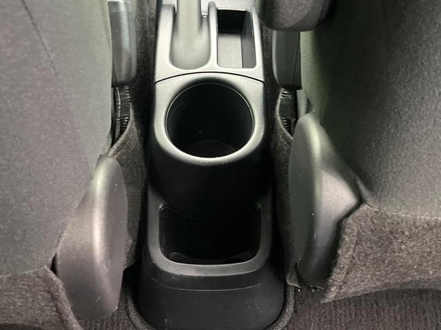 アクア Ｓスタイルブラック　禁煙車　純正ナビ　バックカメラ　Ｂｌｕｅｔｏｏｔｈ　フルセグ　ＥＴＣ　ドライブレコーダー　レーンキープアシスト　スマートキー　コーナーセンサー　オートマチックハイビーム　オートエアコン　ドアバイザー（38枚目）