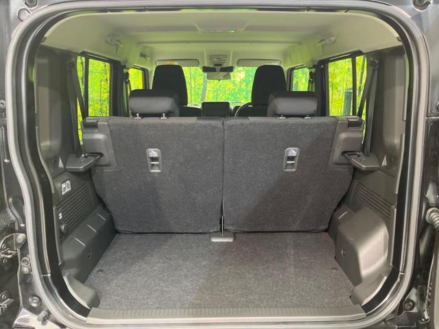 ���i�̂���������ʋ΁A���}���ɏ\���ȉ׎��X�y�[�X���m�ۂ��Ă���܂��B�Z�J���h�V�[�g��|���ƁA�傫�ȉו��̐ύڂ��\�ł���