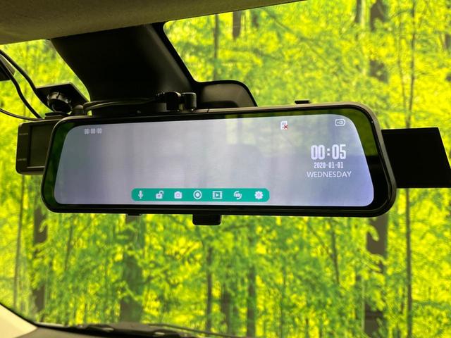 �y�f�W�^�����[���~���[�z��Ȃ̑傫�ȉו��⓯��҂Ō�����m�F���Â炢���ł����S�I�J�������B�e�����ԗ�����̉f�������[���~���[���ɕ\���B�N���A�Ȏ��E�ŏ󋵂̊m�F���\�ł��I