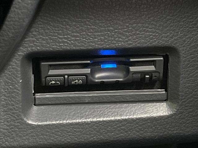 スペーシアカスタム ＸＳリミテッド　両側電動スライド　衝突軽減　ＳＤナビ　バックカメラ　禁煙車　シートヒーター　ドラレコ　ＥＴＣ　ハーフレザーシート　ＨＩＤヘッド　オートライト　スマートキー　電動格納ミラー　フルセグ（42枚目）