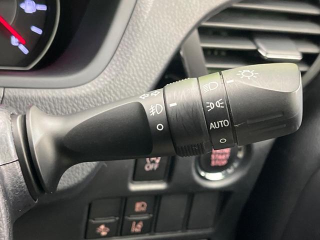 ノア Ｓｉ　ダブルバイビー　両側電動スライド　後席モニター　衝突軽減　９インチＳＤナビ　バックカメラ　禁煙車　クルコン　ドラレコ　ＥＴＣ　オートマチックハイビーム　ＬＥＤヘッド　レーンアシスト　スマートキー（49枚目）