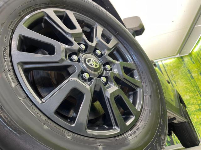 �y�����P�W�C���`�A���~�z�C�[���z�O�ςɃ}�b�`���������A���~�z�C�[���𑕒����Ă���܂��B�e��ЊO�A���~�z�C�[����A�X�^�b�h���X�^�C�����戵�����Ă���܂��B���񂲑��k����������