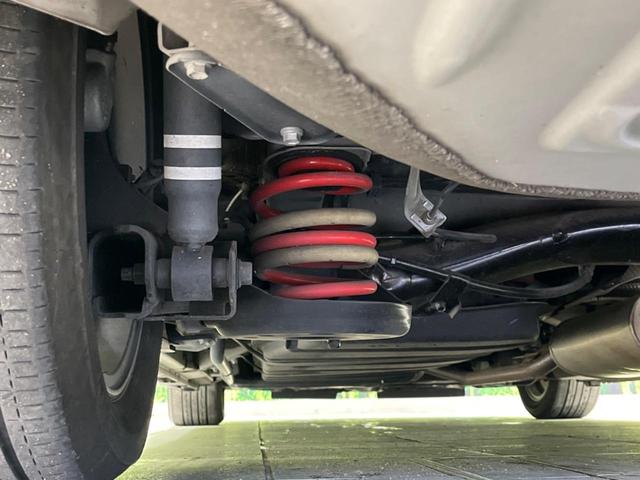 ノア ハイブリッドＳｉ　ダブルバイビー　両側電動スライドドア　純正９インチナビ　バックカメラ　衝突警報装置　禁煙車　ハーフレザーシート　パワーバックドア　シートヒーター　レーンキープ　ＬＥＤヘッドライト　スマートキー　ＥＴＣ（21枚目）