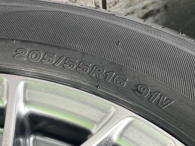 ノア ハイブリッドＳｉ　ダブルバイビー　両側電動スライドドア　純正９インチナビ　バックカメラ　衝突警報装置　禁煙車　ハーフレザーシート　パワーバックドア　シートヒーター　レーンキープ　ＬＥＤヘッドライト　スマートキー　ＥＴＣ（25枚目）