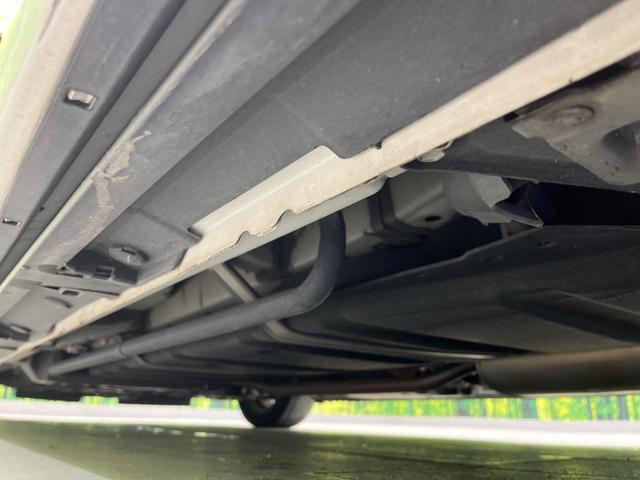 ノア ハイブリッドＳｉ　ダブルバイビー　両側電動スライドドア　純正９インチナビ　バックカメラ　衝突警報装置　禁煙車　ハーフレザーシート　パワーバックドア　シートヒーター　レーンキープ　ＬＥＤヘッドライト　スマートキー　ＥＴＣ（30枚目）