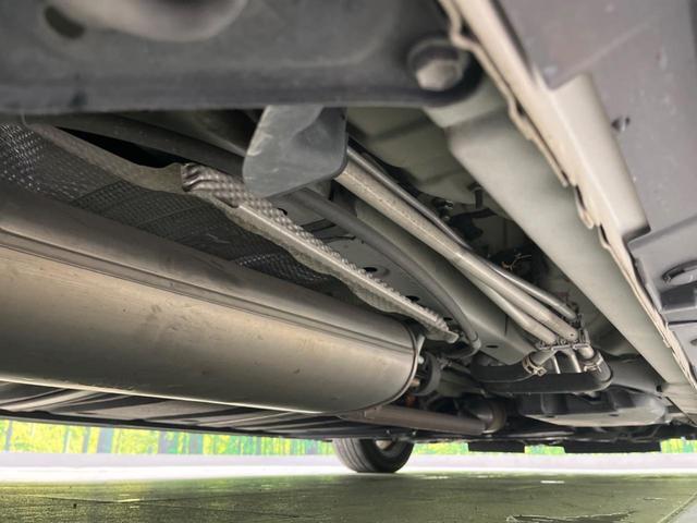 ノア ハイブリッドＳｉ　ダブルバイビー　両側電動スライドドア　純正９インチナビ　バックカメラ　衝突警報装置　禁煙車　ハーフレザーシート　パワーバックドア　シートヒーター　レーンキープ　ＬＥＤヘッドライト　スマートキー　ＥＴＣ（31枚目）