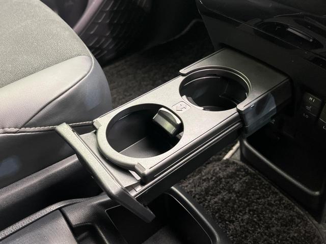 ノア ハイブリッドＳｉ　ダブルバイビー　両側電動スライドドア　純正９インチナビ　バックカメラ　衝突警報装置　禁煙車　ハーフレザーシート　パワーバックドア　シートヒーター　レーンキープ　ＬＥＤヘッドライト　スマートキー　ＥＴＣ（59枚目）