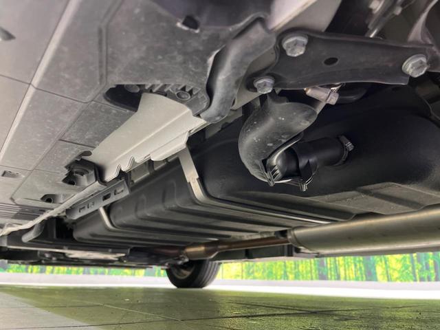 ヴォクシー ハイブリッドＳ－Ｚ　１４インチ後席モニター　両側電動スライドドア　衝突軽減装置　純正１０．５インチナビ　レーダークルーズコントロール　バックカメラ　ＥＴＣ２．０　フルセグ　シートヒーター　ハーフレザーシート　ＬＥＤヘッド（30枚目）