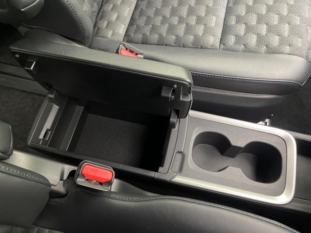 ヴォクシー ハイブリッドＳ－Ｚ　１４インチ後席モニター　両側電動スライドドア　衝突軽減装置　純正１０．５インチナビ　レーダークルーズコントロール　バックカメラ　ＥＴＣ２．０　フルセグ　シートヒーター　ハーフレザーシート　ＬＥＤヘッド（64枚目）