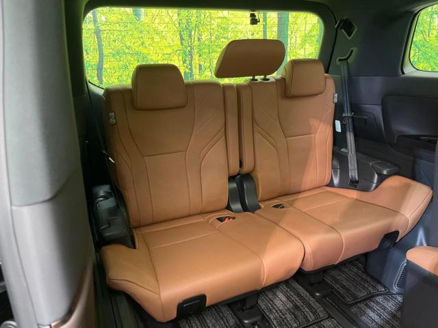 ヴェルファイアハイブリッド Ｚ　プレミア　ガラスルーフ　後席モニター　両側電動スライド　衝突軽減　１４インチナビ　全周囲カメラ　禁煙車　１００Ｖ電源　デジタルインナーミラー　レーダークルーズ　ドラレコ　ＥＴＣ　オットマン　本革（10枚目）