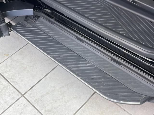 ヴェルファイアハイブリッド Ｚ　プレミア　ガラスルーフ　後席モニター　両側電動スライド　衝突軽減　１４インチナビ　全周囲カメラ　禁煙車　１００Ｖ電源　デジタルインナーミラー　レーダークルーズ　ドラレコ　ＥＴＣ　オットマン　本革（38枚目）