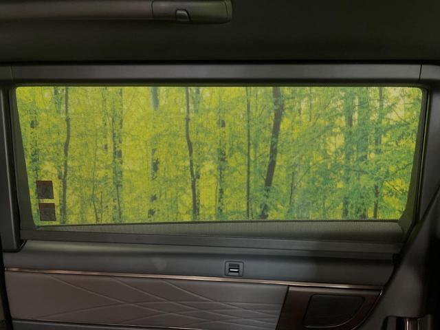 ヴェルファイアハイブリッド Ｚ　プレミア　ガラスルーフ　後席モニター　両側電動スライド　衝突軽減　１４インチナビ　全周囲カメラ　禁煙車　１００Ｖ電源　デジタルインナーミラー　レーダークルーズ　ドラレコ　ＥＴＣ　オットマン　本革（43枚目）