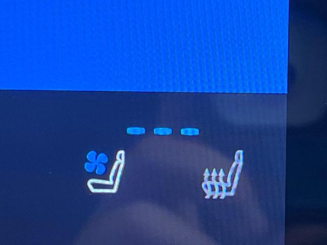 ヴェルファイアハイブリッド Ｚ　プレミア　ガラスルーフ　後席モニター　両側電動スライド　衝突軽減　１４インチナビ　全周囲カメラ　禁煙車　１００Ｖ電源　デジタルインナーミラー　レーダークルーズ　ドラレコ　ＥＴＣ　オットマン　本革（73枚目）