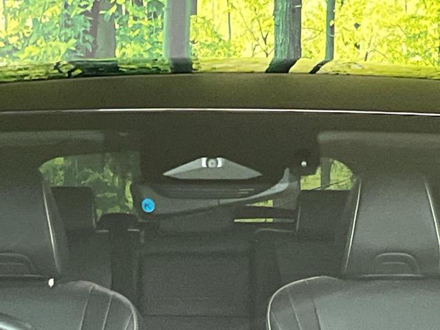 �y�g���^�Z�[�t�e�B�Z���X�z���s���ɑO���̎ԗ�����F�����A�Փ˂������Ȏ��͌x��ƃu���[�L�ŏՓˉ���Ɣ�Q�y�����A�V�X�g�B�����S�Ƀh���C�u�����y���݂��������܂��B