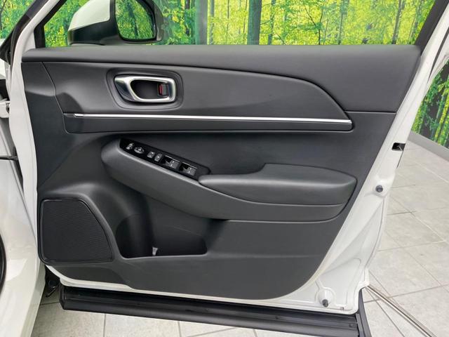 ヴェゼル ｅ：ＨＥＶ　Ｚ　純正９インチナビ　衝突軽減装置　禁煙車　バックカメラ　ブラインドスポットモニター　レーダークルーズコントロール　パワーバックドア　ＥＴＣ　Ｂｌｕｅｔｏｏｔｈ　フルセグ　シートヒーター　ドラレコ（32枚目）