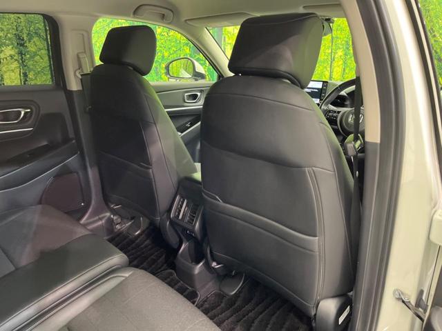 ヴェゼル ｅ：ＨＥＶ　Ｚ　純正９インチナビ　衝突軽減装置　禁煙車　バックカメラ　ブラインドスポットモニター　レーダークルーズコントロール　パワーバックドア　ＥＴＣ　Ｂｌｕｅｔｏｏｔｈ　フルセグ　シートヒーター　ドラレコ（41枚目）