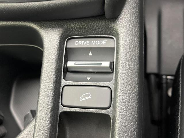 ヴェゼル ｅ：ＨＥＶ　Ｚ　純正９インチナビ　衝突軽減装置　禁煙車　バックカメラ　ブラインドスポットモニター　レーダークルーズコントロール　パワーバックドア　ＥＴＣ　Ｂｌｕｅｔｏｏｔｈ　フルセグ　シートヒーター　ドラレコ（60枚目）