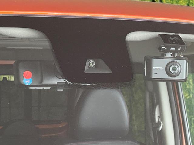 ルークス ハイウェイスター　Ｇターボプロパイロットエディション　純正９インチナビ　両側電動スライド　全周囲カメラ　禁煙車　フルセグ　Ｂｌｕｅｔｏｏｔｈ　デジタルインナーミラー　ドライブレコーダー　レーダークルーズコントロール　ＬＥＤヘッド　スマートキー（3枚目）