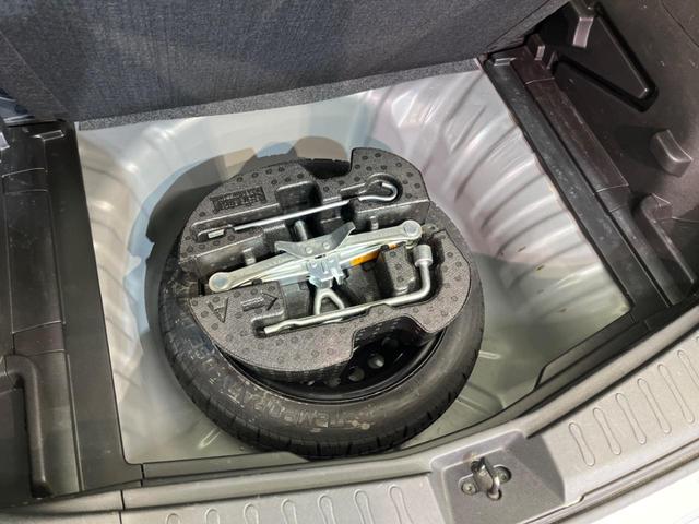 ノート Ｘ　ＤＩＧ－Ｓ　衝突軽減装置　禁煙車　純正ナビ　全周囲カメラ　スマートキー　ＥＴＣ　Ｂｌｕｅｔｏｏｔｈ　フルセグ　オートライト　オートエアコン　ＬＥＤヘッド　ステアリングスイッチ　アイドリングストップ（32枚目）