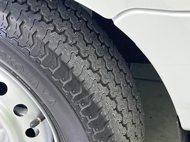 キャリイトラック ＫＣエアコン・パワステ　届出済未使用車　コーナーセンサー　オートライト　トラクションコントロール　アイドリングストップ（16枚目）
