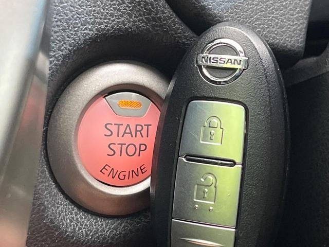 ノート Ｘ　純正ＳＤナビ　禁煙車　ドラレコ　ＥＴＣ　スマートキー　ＨＩＤヘッド　電動格納ミラー　ＣＤ再生　アイドリングストップ　盗難防止システム　プライバシーＧ　頸部衝突緩和ヘッドレスト（6枚目）