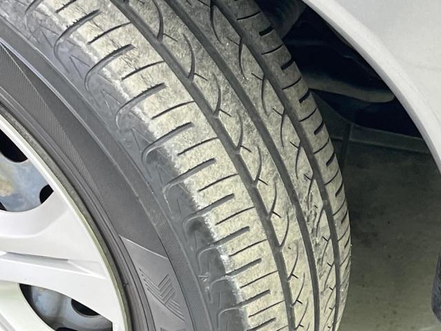 ノート Ｘ　純正ＳＤナビ　禁煙車　ドラレコ　ＥＴＣ　スマートキー　ＨＩＤヘッド　電動格納ミラー　ＣＤ再生　アイドリングストップ　盗難防止システム　プライバシーＧ　頸部衝突緩和ヘッドレスト（21枚目）