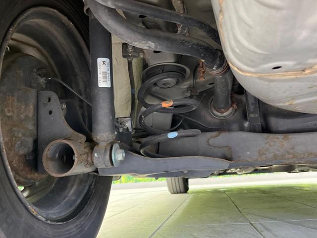 ノート Ｘ　純正ＳＤナビ　禁煙車　ドラレコ　ＥＴＣ　スマートキー　ＨＩＤヘッド　電動格納ミラー　ＣＤ再生　アイドリングストップ　盗難防止システム　プライバシーＧ　頸部衝突緩和ヘッドレスト（28枚目）