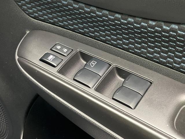 ノート Ｘ　純正ＳＤナビ　禁煙車　ドラレコ　ＥＴＣ　スマートキー　ＨＩＤヘッド　電動格納ミラー　ＣＤ再生　アイドリングストップ　盗難防止システム　プライバシーＧ　頸部衝突緩和ヘッドレスト（36枚目）