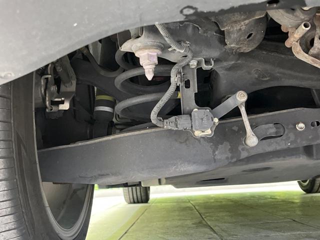 プリウス Aツーリングセレクション 衝突軽減 純正9インチナビ バックカメラ 禁煙車 レーダークルーズ シートヒーター ETC レーンアシスト クリアランスソナー LEDヘッド オートマチックハイビーム オートライト オート(29枚目)