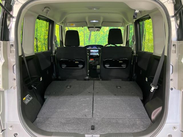 ���i�̂���������ʋ΁A���}���ɏ\���ȉ׎��X�y�[�X���m�ۂ��Ă���܂��B�Z�J���h�V�[�g��|���ƁA�傫�ȉו��̐ύڂ��\�ł���