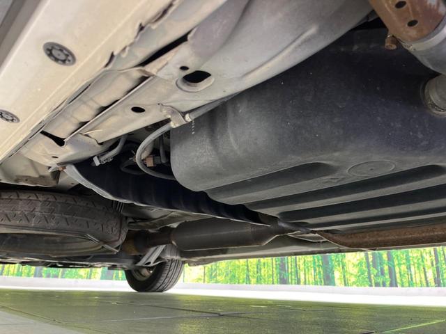 ヴォクシー ＺＳ　煌ＩＩ　両側電動スライド　純正ナビ　ＥＴＣ　禁煙車　パドルシフト　ＨＩＤヘッド　オートライト　スマートキー　デュアルエアコン　ＣＤ／ＤＶＤ再生　盗難防止システム　電動格納ミラー（22枚目）