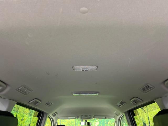 ヴォクシー ＺＳ　煌ＩＩ　両側電動スライド　純正ナビ　ＥＴＣ　禁煙車　パドルシフト　ＨＩＤヘッド　オートライト　スマートキー　デュアルエアコン　ＣＤ／ＤＶＤ再生　盗難防止システム　電動格納ミラー（25枚目）