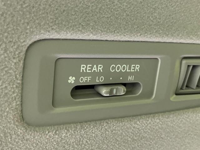 ヴォクシー ＺＳ　煌ＩＩ　両側電動スライド　純正ナビ　ＥＴＣ　禁煙車　パドルシフト　ＨＩＤヘッド　オートライト　スマートキー　デュアルエアコン　ＣＤ／ＤＶＤ再生　盗難防止システム　電動格納ミラー（49枚目）