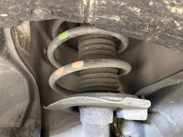 セレナ ｅ－パワー　ハイウェイスターＶ　ＢＩＧ－Ｘ１１インチナビ　フリップダウンモニター　全周囲カメラ　禁煙車　両側電動スライド　プロパイロット　デジタルインナーミラー　ＬＥＤヘッドライト　ＥＴＣ　Ｂｌｕｅｔｏｏｔｈ　フルセグ（21枚目）