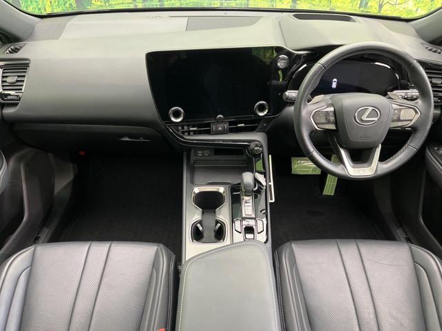 ＮＸ ＮＸ３５０ｈ　Ｆスポーツ　サンルーフ　１４インチディスプレイオーディオ　禁煙車　バックカメラ　ＥＴＣ　Ｂｌｕｅｔｏｏｔｈ　フルセグ　シートベンチレーション　パワーシート　パワーバックドア　ドラレコ　レーダークルーズ（2枚目）