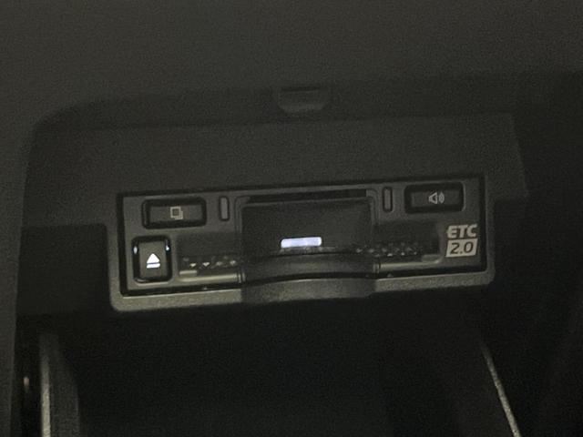 ＮＸ ＮＸ３５０ｈ　Ｆスポーツ　サンルーフ　１４インチディスプレイオーディオ　禁煙車　バックカメラ　ＥＴＣ　Ｂｌｕｅｔｏｏｔｈ　フルセグ　シートベンチレーション　パワーシート　パワーバックドア　ドラレコ　レーダークルーズ（6枚目）