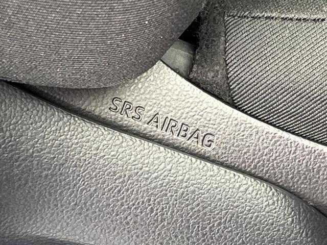 RAV4 X 衝突軽減装置 禁煙車 レーダークルーズ SDナビ バックカメラ ETC Bluetooth再生 フルセグ ドライブレコーダー LEDヘッドライト クリアランスソナー スマートキー(39枚目)