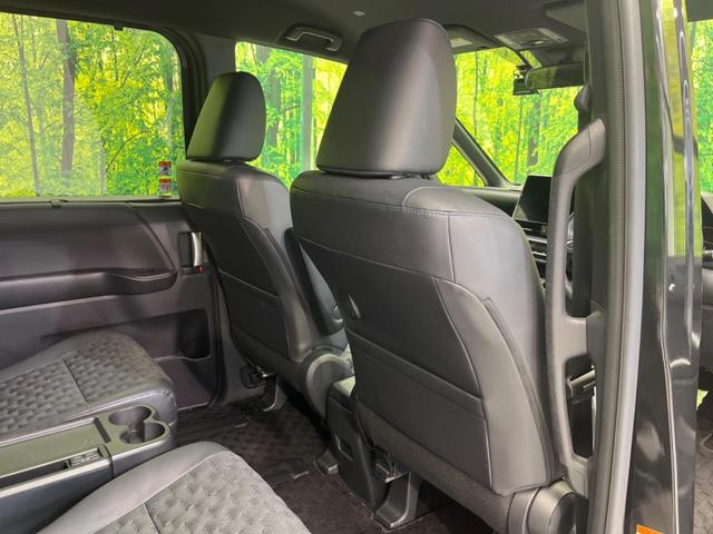 ヴォクシー Ｓ－Ｚ　１４インチ後席モニター　両側電動スライドドア　衝突軽減装置　禁煙車　純正１０．５インチナビ　レーダークルーズコントロール　バックカメラ　ＥＴＣ２．０　Ｂｌｕｅｔｏｏｔｈ　フルセグ　ドライブレコーダー（39枚目）