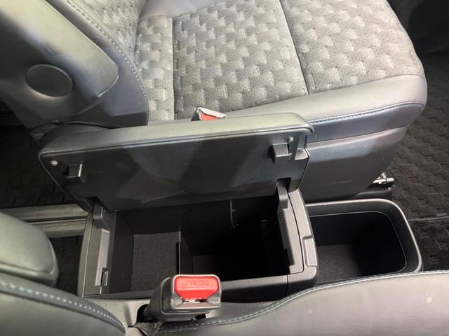 ヴォクシー Ｓ－Ｚ　１４インチ後席モニター　両側電動スライドドア　衝突軽減装置　禁煙車　純正１０．５インチナビ　レーダークルーズコントロール　バックカメラ　ＥＴＣ２．０　Ｂｌｕｅｔｏｏｔｈ　フルセグ　ドライブレコーダー（64枚目）
