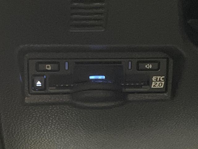 ヴォクシー Ｓ－Ｚ　１４インチ後席モニター　両側電動スライドドア　衝突軽減装置　禁煙車　純正１０．５インチナビ　レーダークルーズコントロール　バックカメラ　ＥＴＣ２．０　Ｂｌｕｅｔｏｏｔｈ　フルセグ　ドライブレコーダー（65枚目）