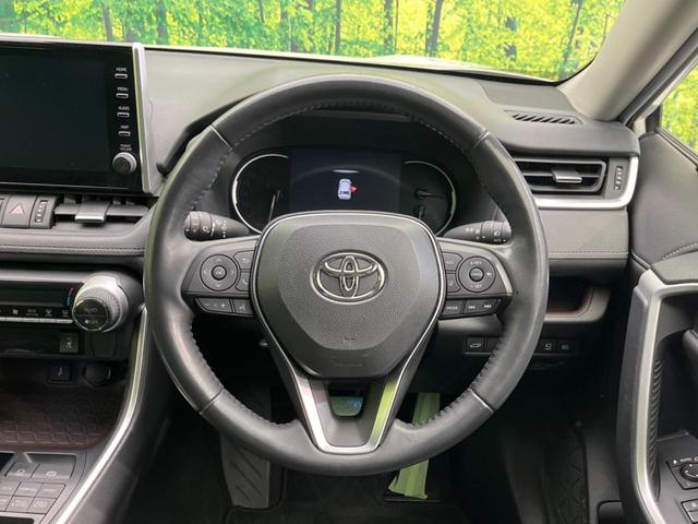 �y�����v�����X�e�A�����O�z�㎿�Ȋv���g�p���邱�ƂŁA��ɂ����������݂ƂĂ��^�]���₷���n���h���ł���