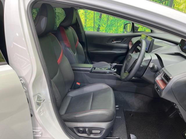 プリウス Ｚ　ガラスルーフ　全周囲カメラ　衝突被害軽減システム　レーダークルーズ　禁煙車　電動リアゲート　前席シートエアコン　パワーシート　コーナーセンサー　スマートキー　ＬＥＤヘッド　ＥＴＣ２．０（8枚目）