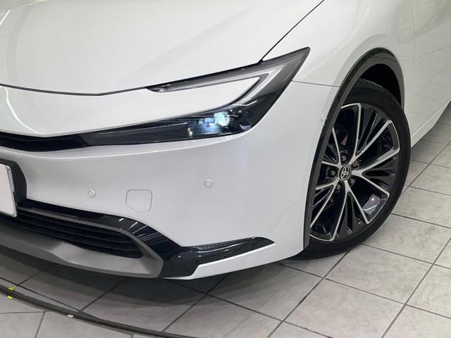 プリウス Ｚ　ガラスルーフ　全周囲カメラ　衝突被害軽減システム　レーダークルーズ　禁煙車　電動リアゲート　前席シートエアコン　パワーシート　コーナーセンサー　スマートキー　ＬＥＤヘッド　ＥＴＣ２．０（12枚目）