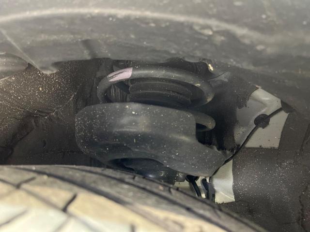 プリウス Ｚ　ガラスルーフ　全周囲カメラ　衝突被害軽減システム　レーダークルーズ　禁煙車　電動リアゲート　前席シートエアコン　パワーシート　コーナーセンサー　スマートキー　ＬＥＤヘッド　ＥＴＣ２．０（20枚目）