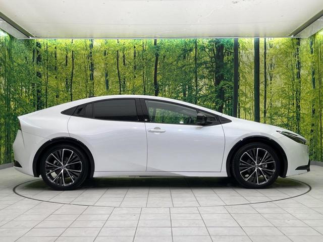 プリウス Ｚ　ガラスルーフ　全周囲カメラ　衝突被害軽減システム　レーダークルーズ　禁煙車　電動リアゲート　前席シートエアコン　パワーシート　コーナーセンサー　スマートキー　ＬＥＤヘッド　ＥＴＣ２．０（36枚目）