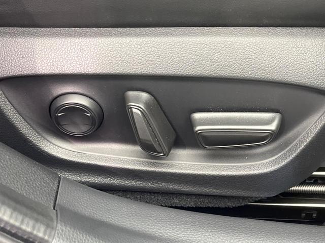 プリウス Ｚ　ガラスルーフ　全周囲カメラ　衝突被害軽減システム　レーダークルーズ　禁煙車　電動リアゲート　前席シートエアコン　パワーシート　コーナーセンサー　スマートキー　ＬＥＤヘッド　ＥＴＣ２．０（39枚目）